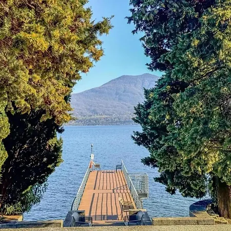 By Maggiore With Stunning View Holiday home Oggebbio